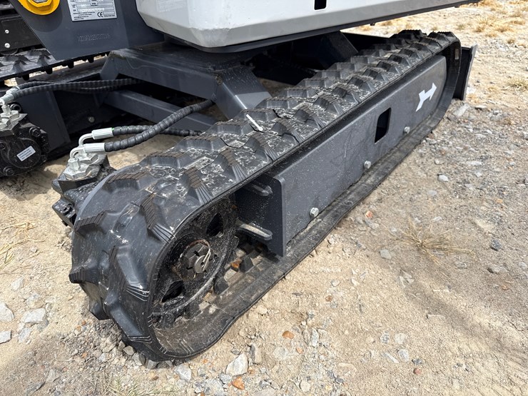 #220-•-#26490-•-unused-cfg-xz20r-mini-excavator-image-12