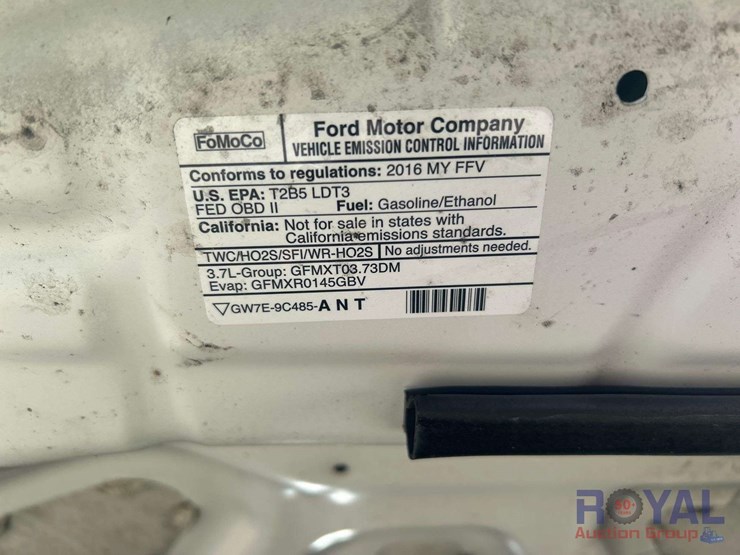 2016-ford-explorer-image-10