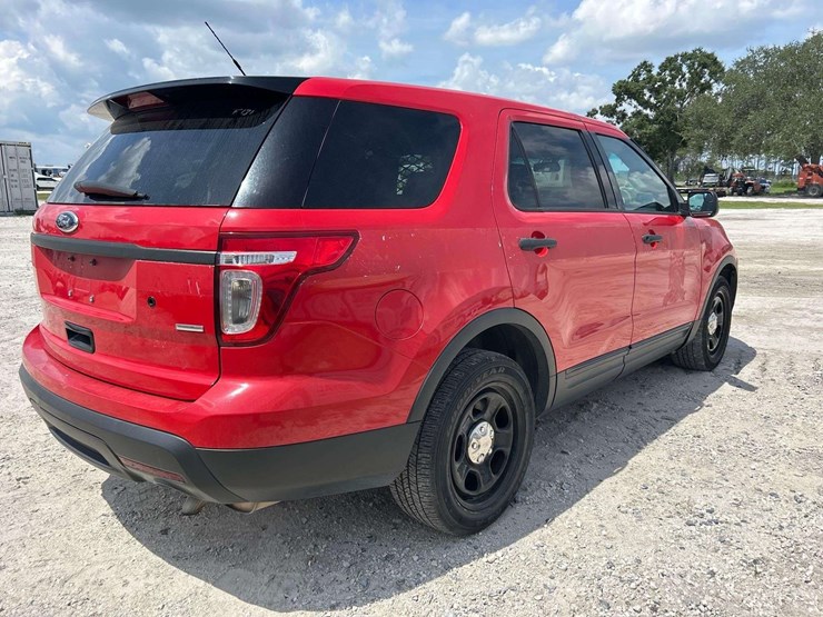 2014-ford-explorer-image-3