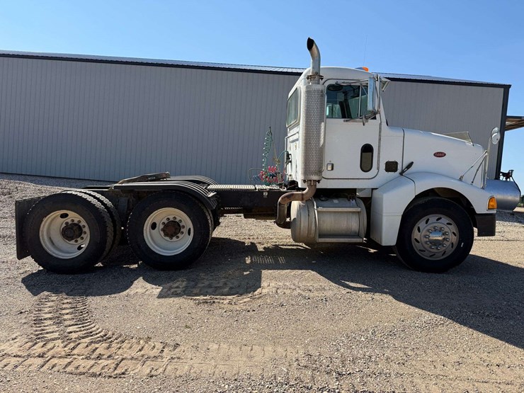 1997-peterbilt-385-image-8