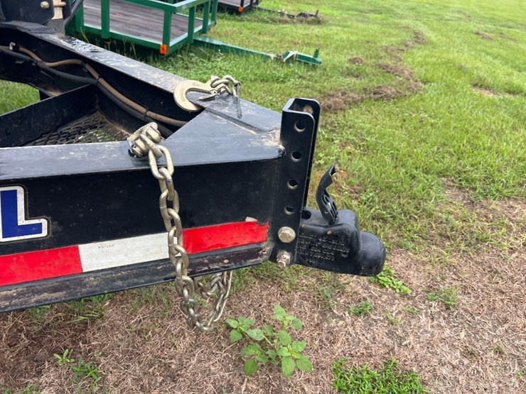 2022-load-trail-102"-x-24'-trailer-image-6