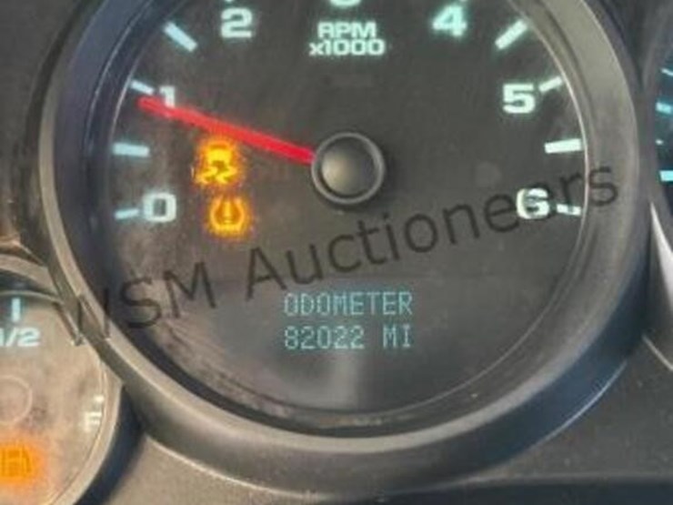 2012-chevrolet-silverado-1500-image-17