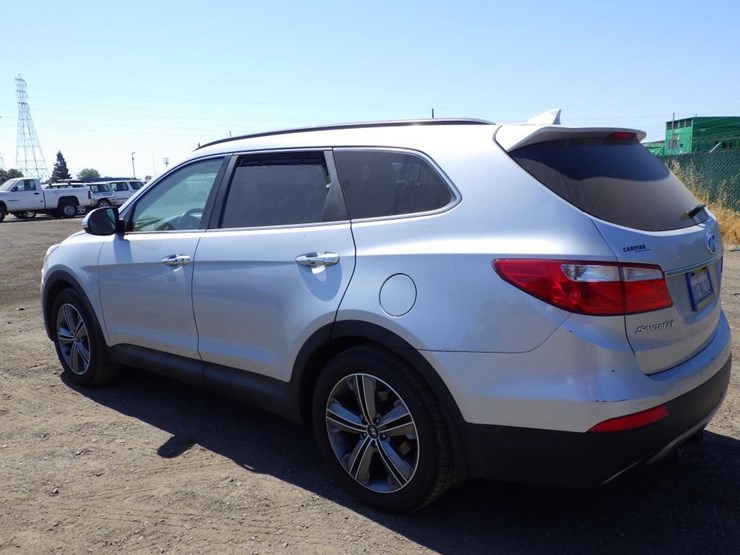 2016-hyundai-santa-fe-image-5