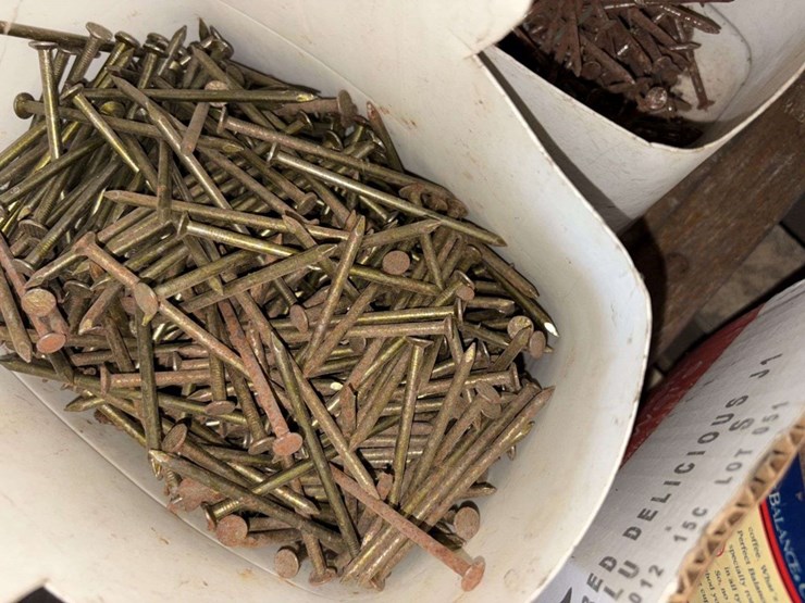 pallet-of:-assorted-nails,-roller-creepers,-buying-all-for-one-money-image-5