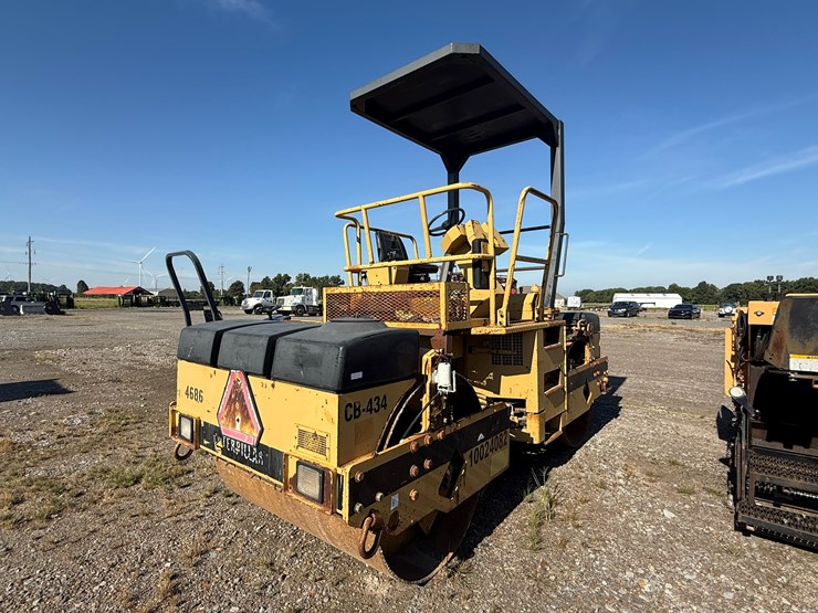 caterpillar-cb-434-image-4