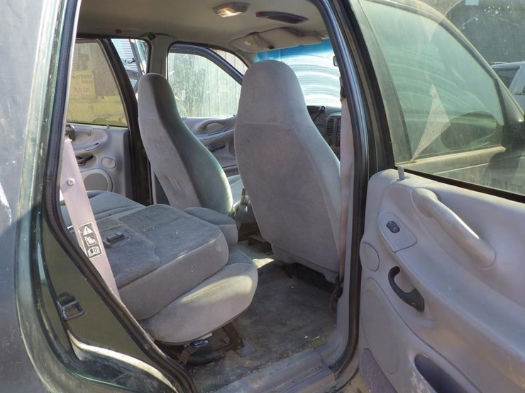 2001-ford-expedition-image-9