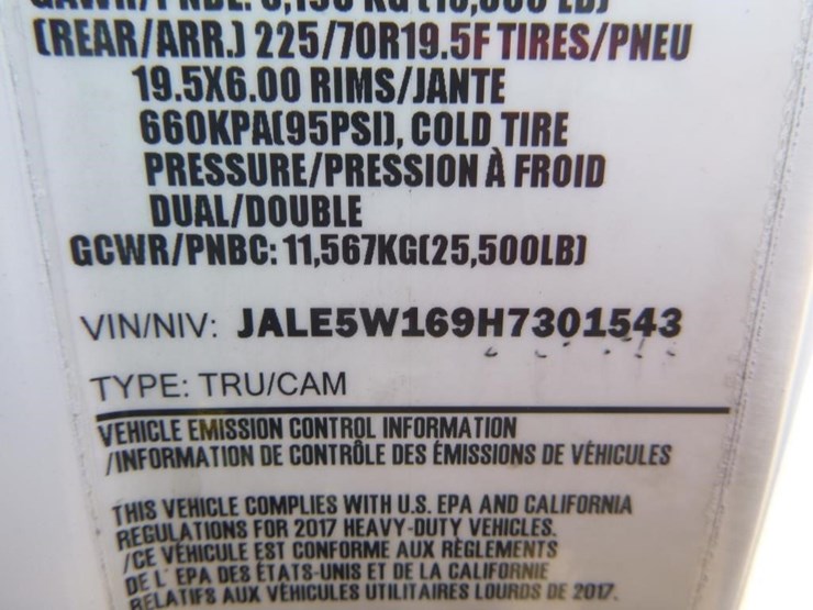 2017-isuzu-nqr-image-26