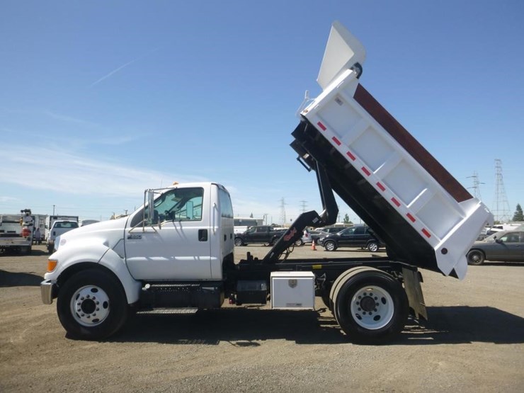 2013-ford-f650-image-5
