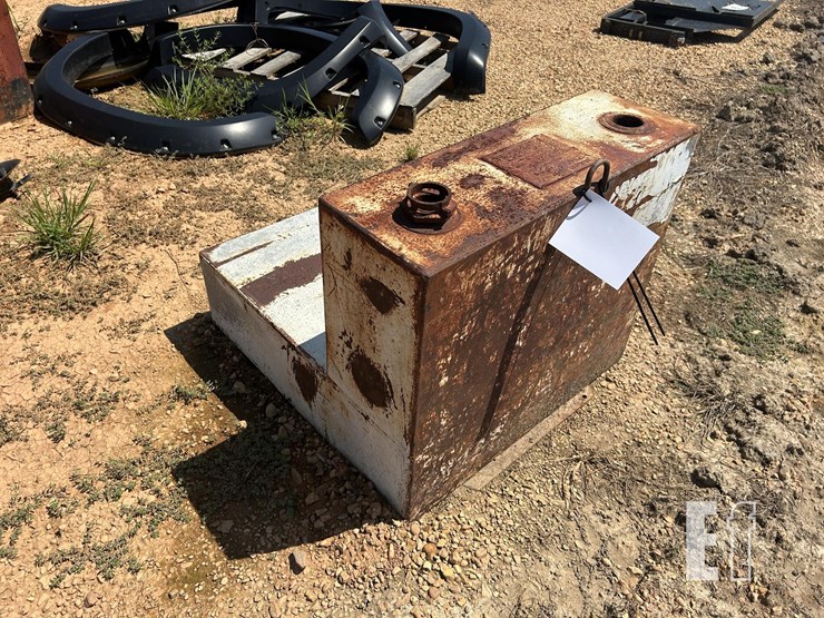 fuel-tank-52-gal.-image-3