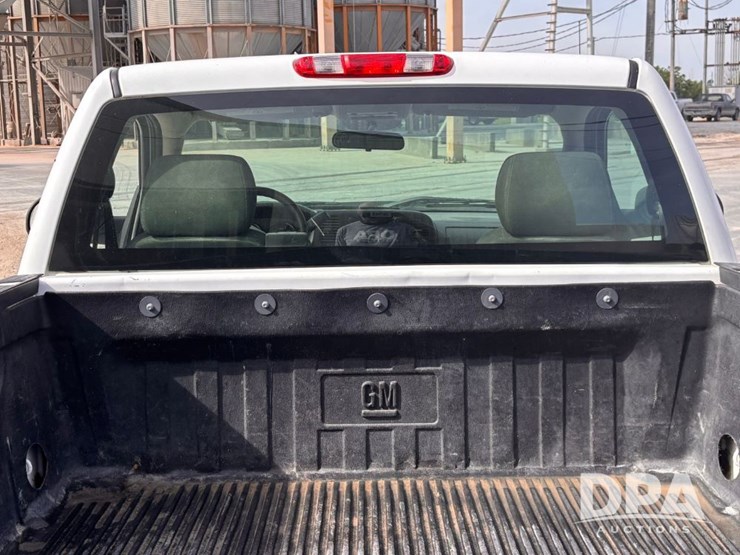 2012-gmc-sierra-2500-image-29