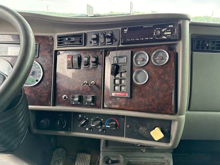 kenworth-t270-image-31