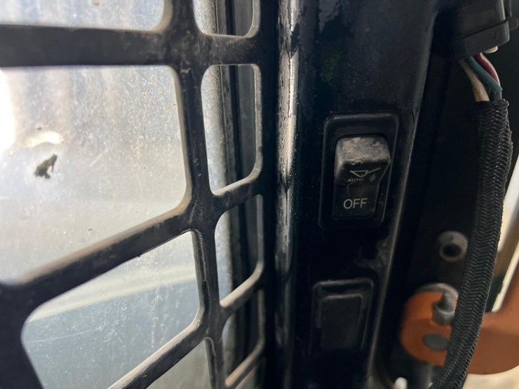 2021-bobcat-t770-image-25