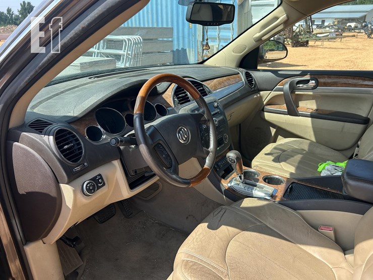 2011-buick-enclave-image-11
