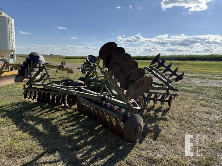 john-deere-fwb-image-10