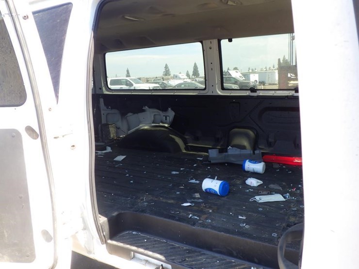 2008-ford-econoline-350-image-8