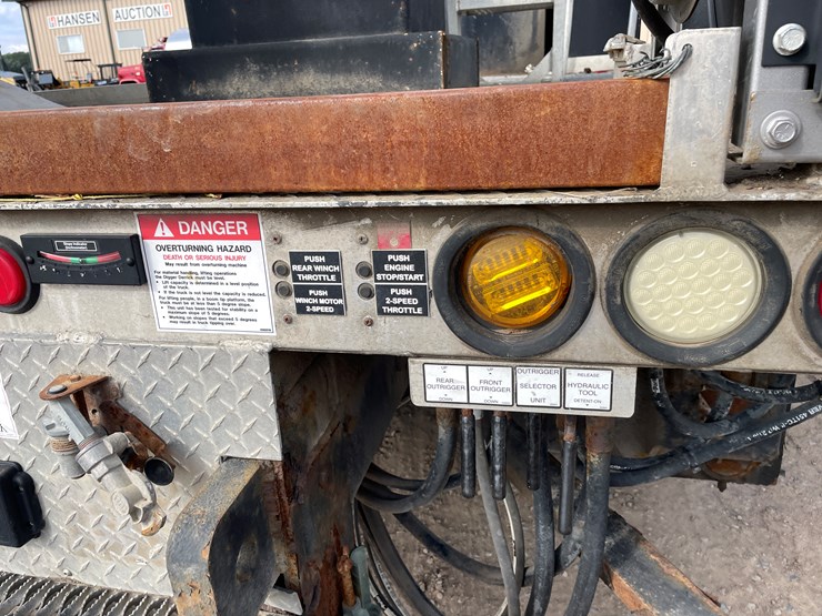 #2116-•-2014-international-7600-crane/digger-truck-(has-mn-title)-image-20