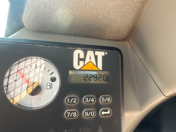 2018-caterpillar-279d-image-27