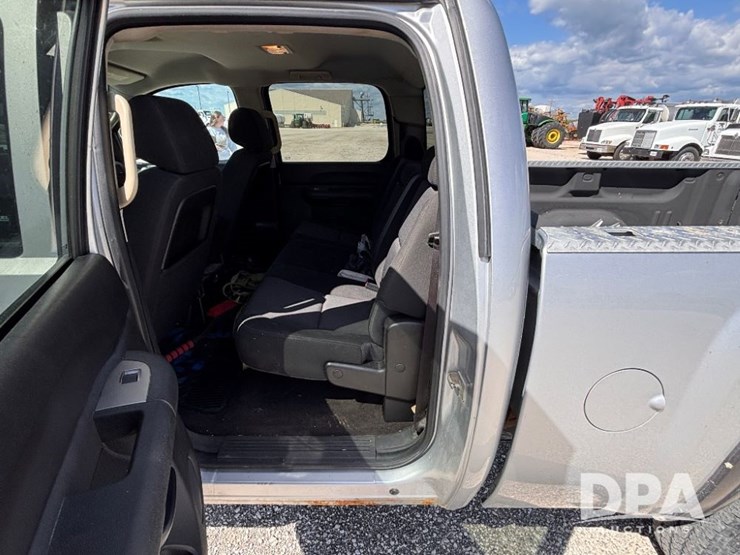 2014-chevrolet-2500hd-image-64