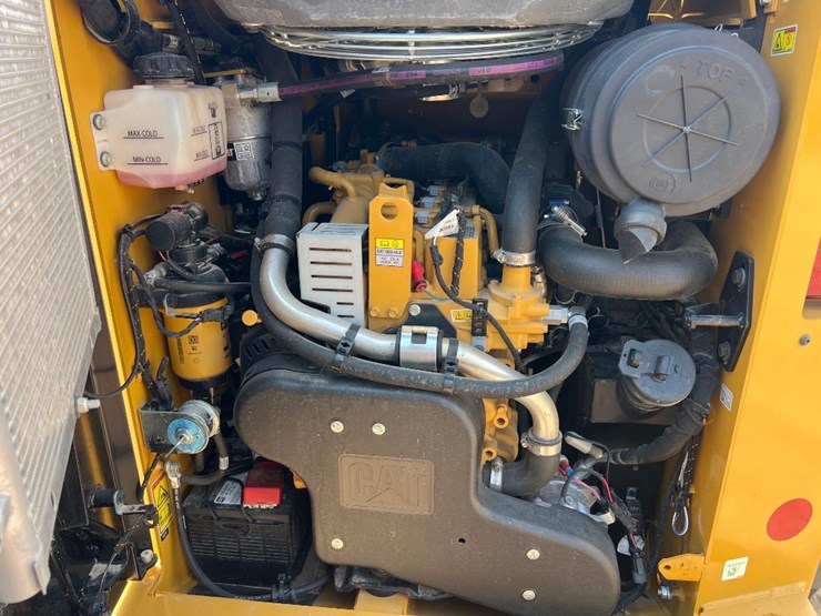 2023-caterpillar-259d3-image-15