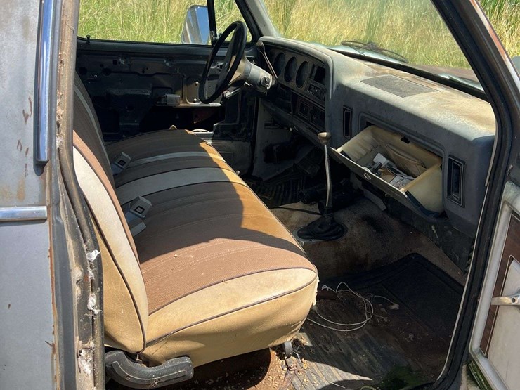 1985-dodge-ram-250-image-46