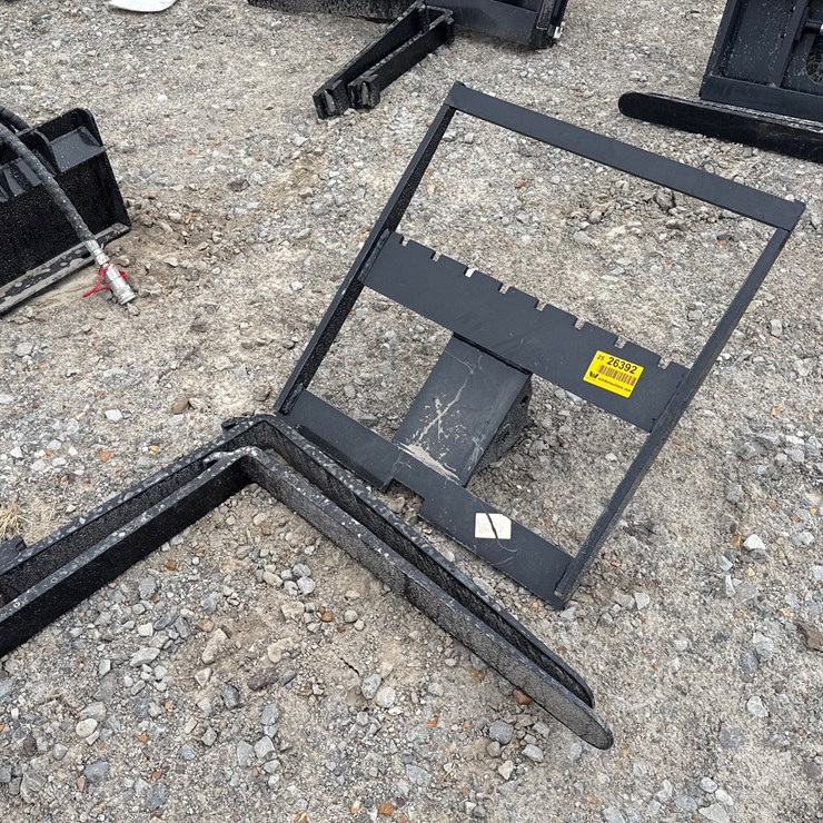 #230 • #26392 • Unused VISEC Mini Excavator Forks