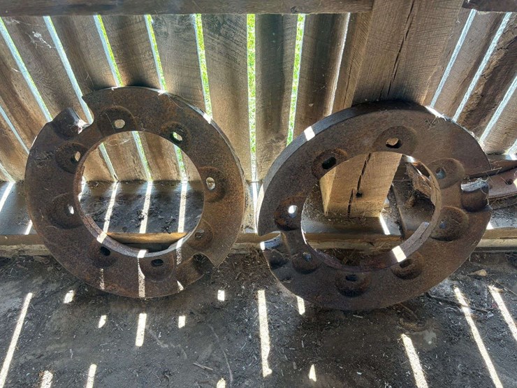 (2)-minneapolis-moline-rear-wheel-weights-image-2