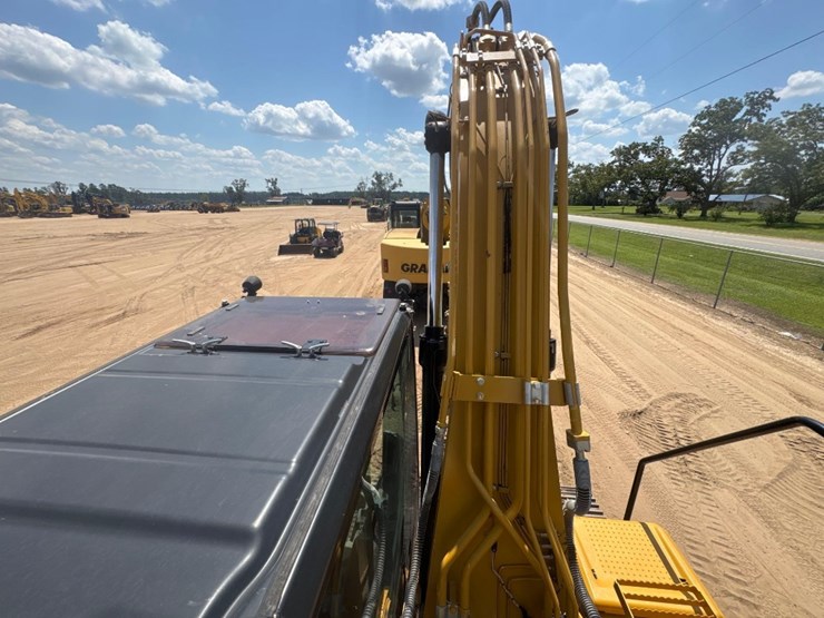 2018-caterpillar-318fl-image-21
