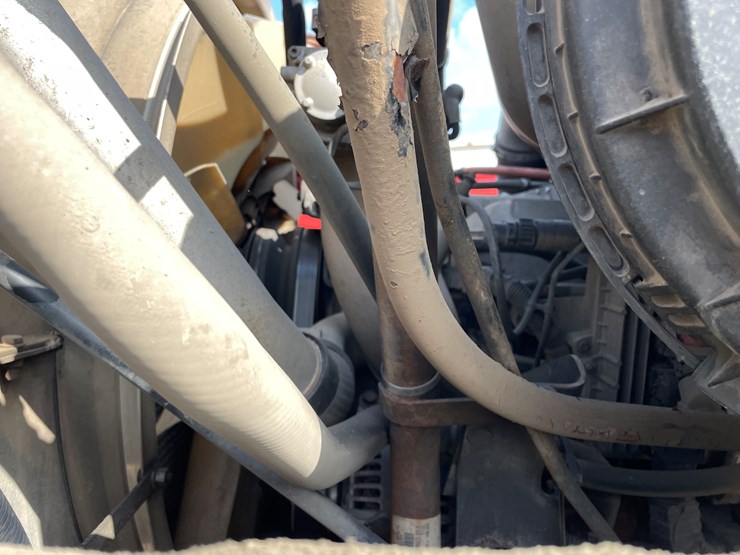 #2116-•-2014-international-7600-crane/digger-truck-(has-mn-title)-image-50