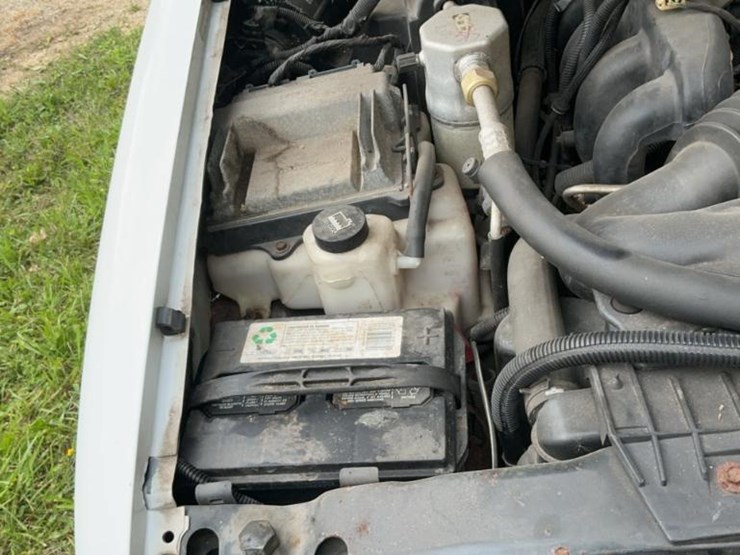 #143-•-2002-chevy-s10-truck-image-11