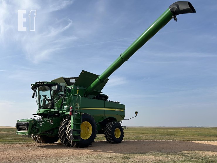 2021-john-deere-s790-image-13