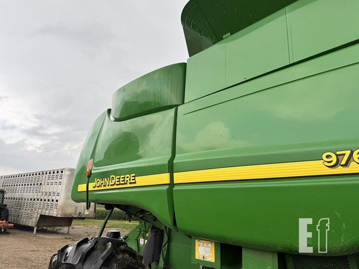 2006-john-deere-9760-sts-image-9