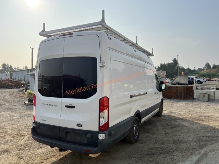 2016-ford-transit-image-5