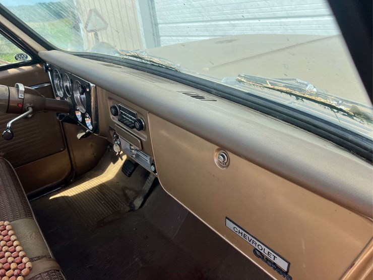 1969-chevy-c20-custom-camper-image-120