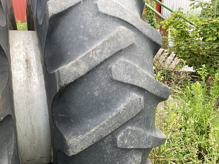 euzkadi-18.4-4-t-rail-duals-image-7