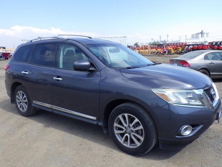 2014-nissan-rogue-image-2