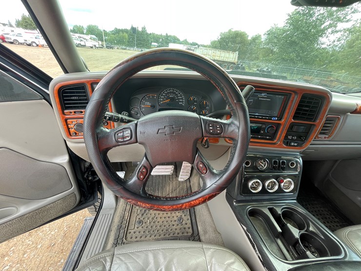 2003-chevrolet-silverado-2500-image-64