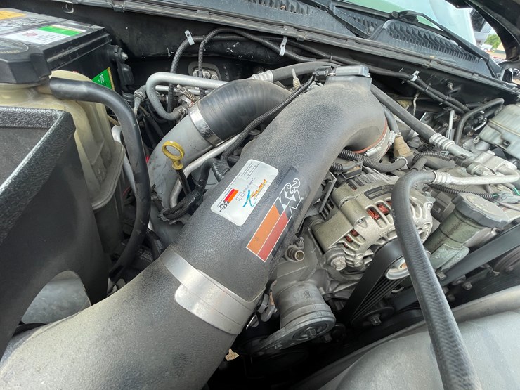 2003-chevrolet-silverado-2500-image-44