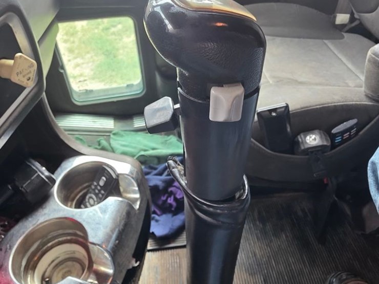 2008-kenworth-t660-image-32