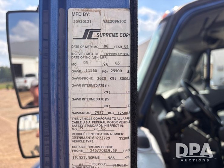 2006-international-durastar-4300-image-77