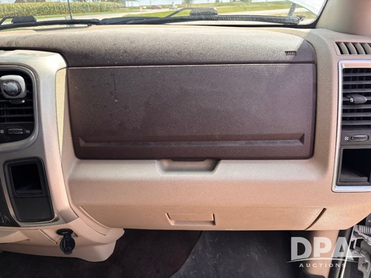 2016-dodge-ram-2500-image-60