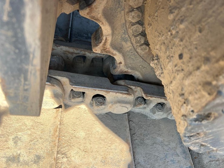 hyundai-hx235-lcr-image-35
