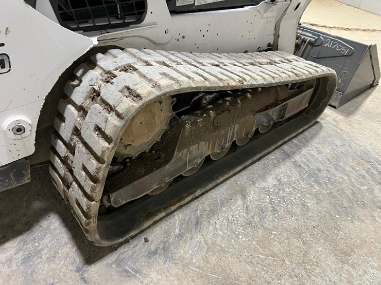 2021-bobcat-t770-image-18