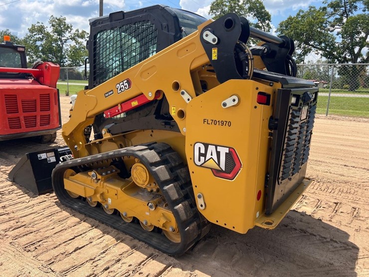 2024-caterpillar-255-skid-steer-image-2