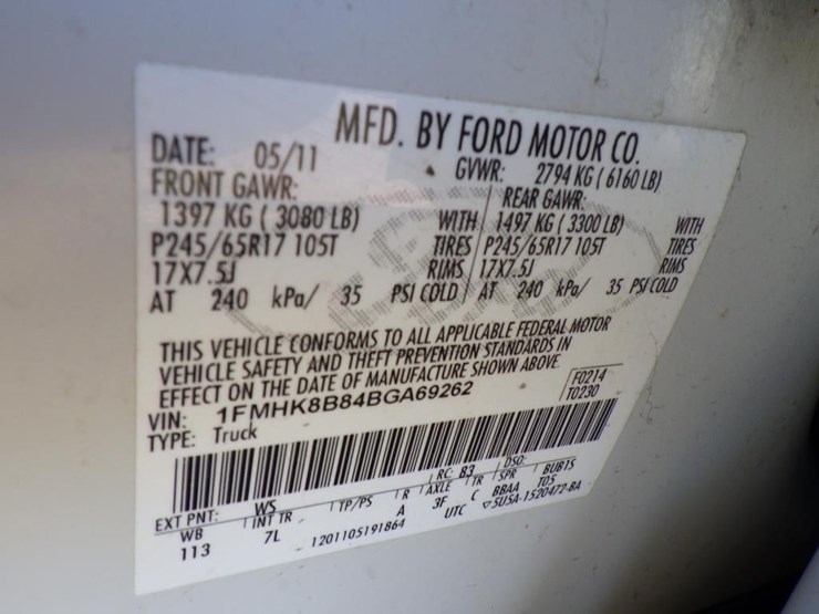 2011-ford-explorer-image-17