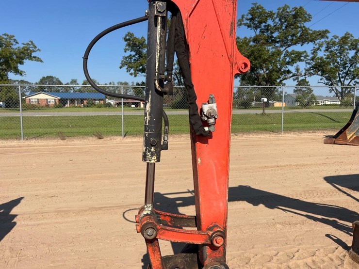 2019-kubota-u35-4-image-11