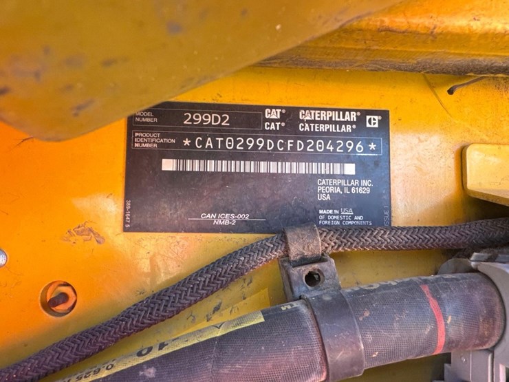 2018-caterpillar-299d2-image-18
