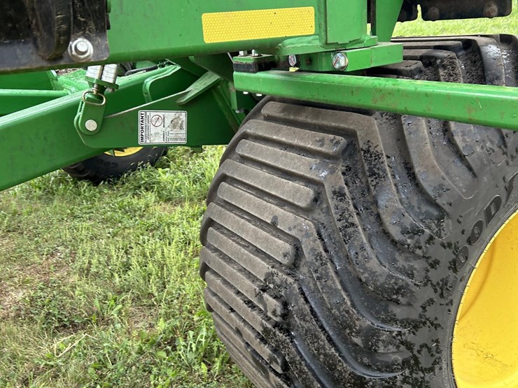 2021-john-deere-2680h-image-17