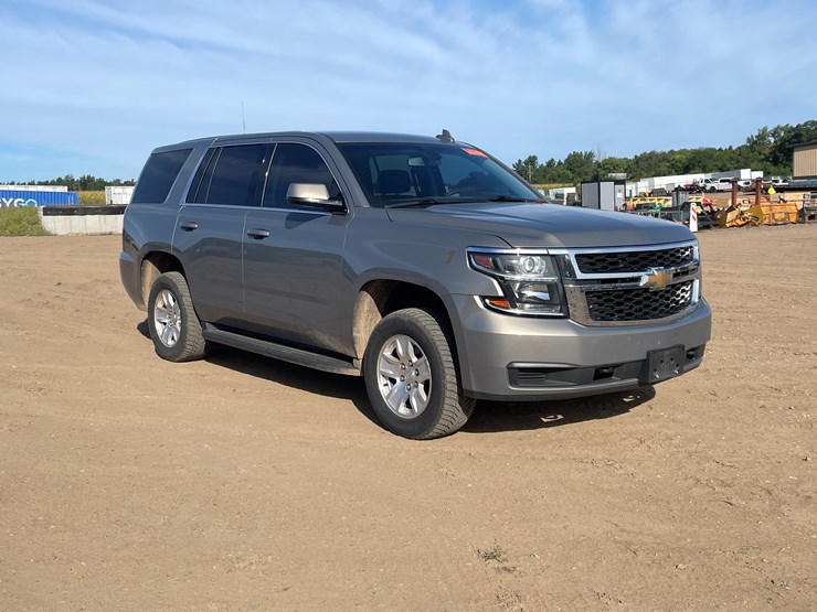 2019-chevrolet-tahoe-image-4