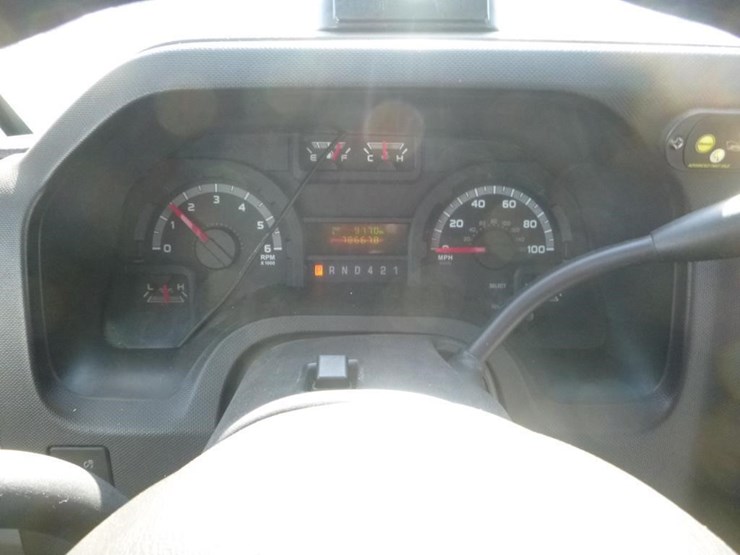 2018-ford-e450-image-10