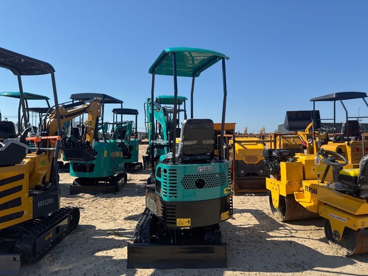unused-cfg-qh12r-excavator-image-4